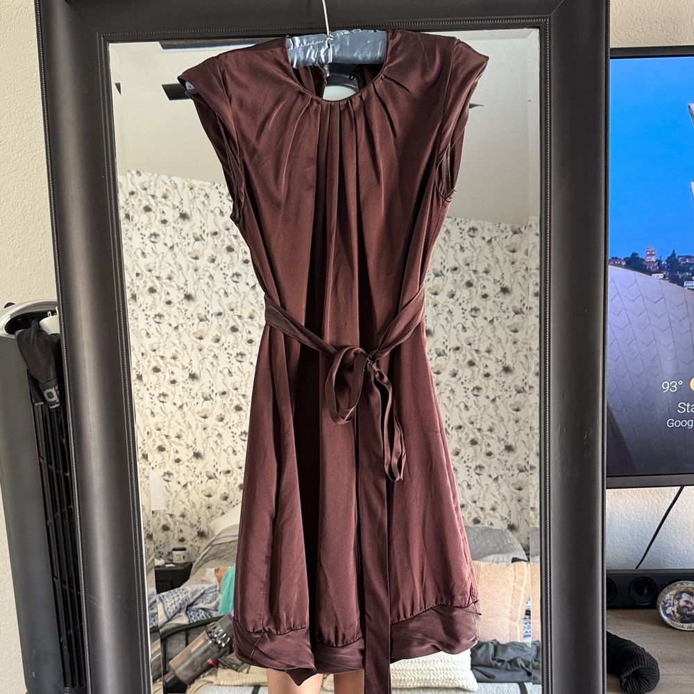 Chic Sleeveless Brown Midi Dress with tie Sz Small
